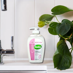 Radox Hand Wash Liquid Anti Bacterial Handwash Pump Moisturise Skin 250ml